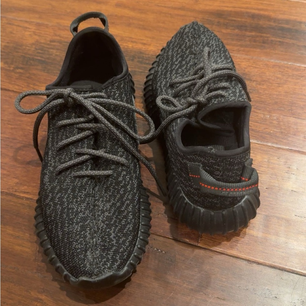 Yeezy boost 350 sneakers